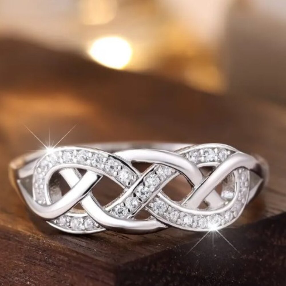 💥SIZE 7  Silver Plated Band Finger Ring Artificial White Zirconia Elegant